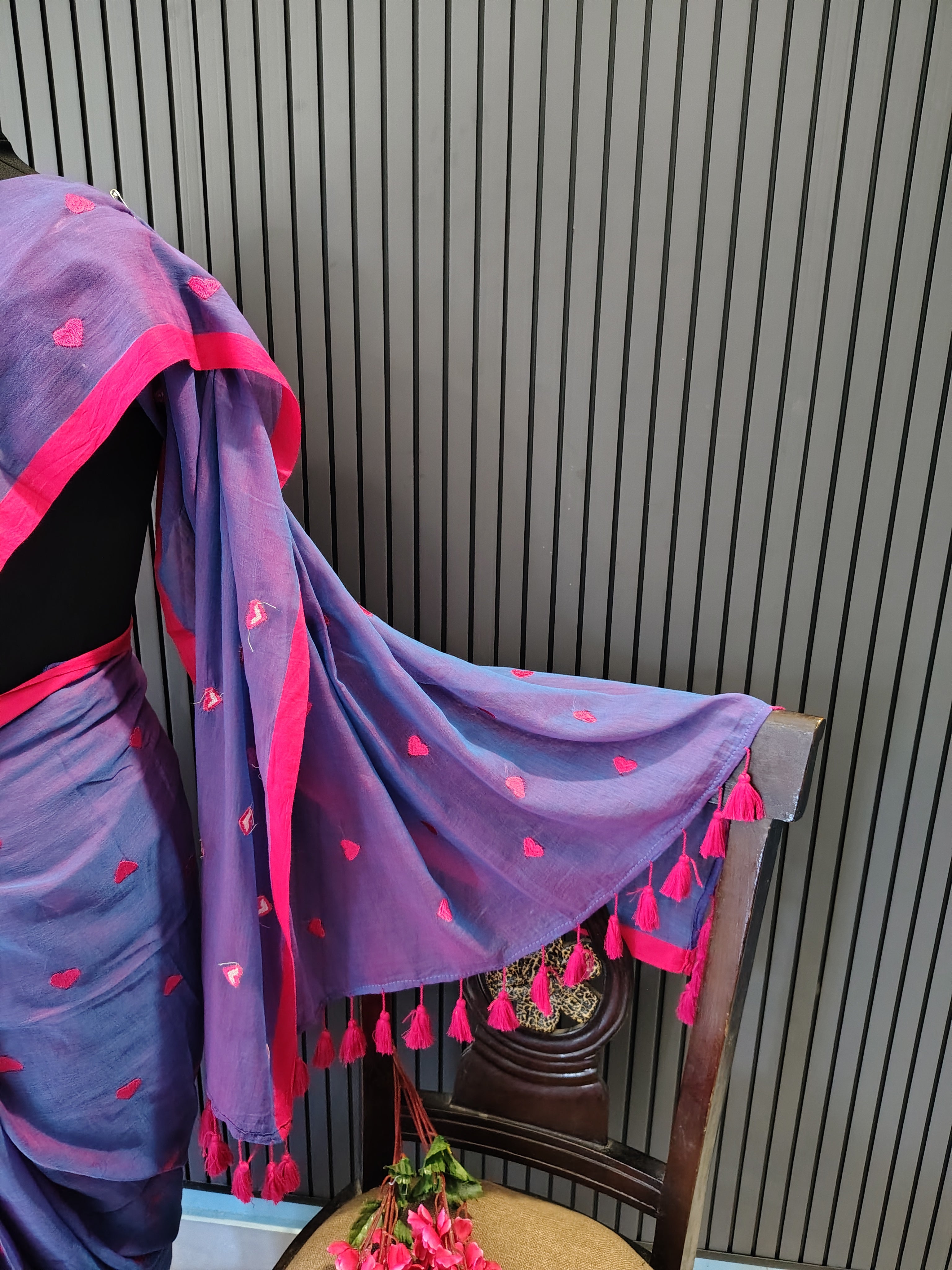 Violet Heart Embroidered Mulmul Saree