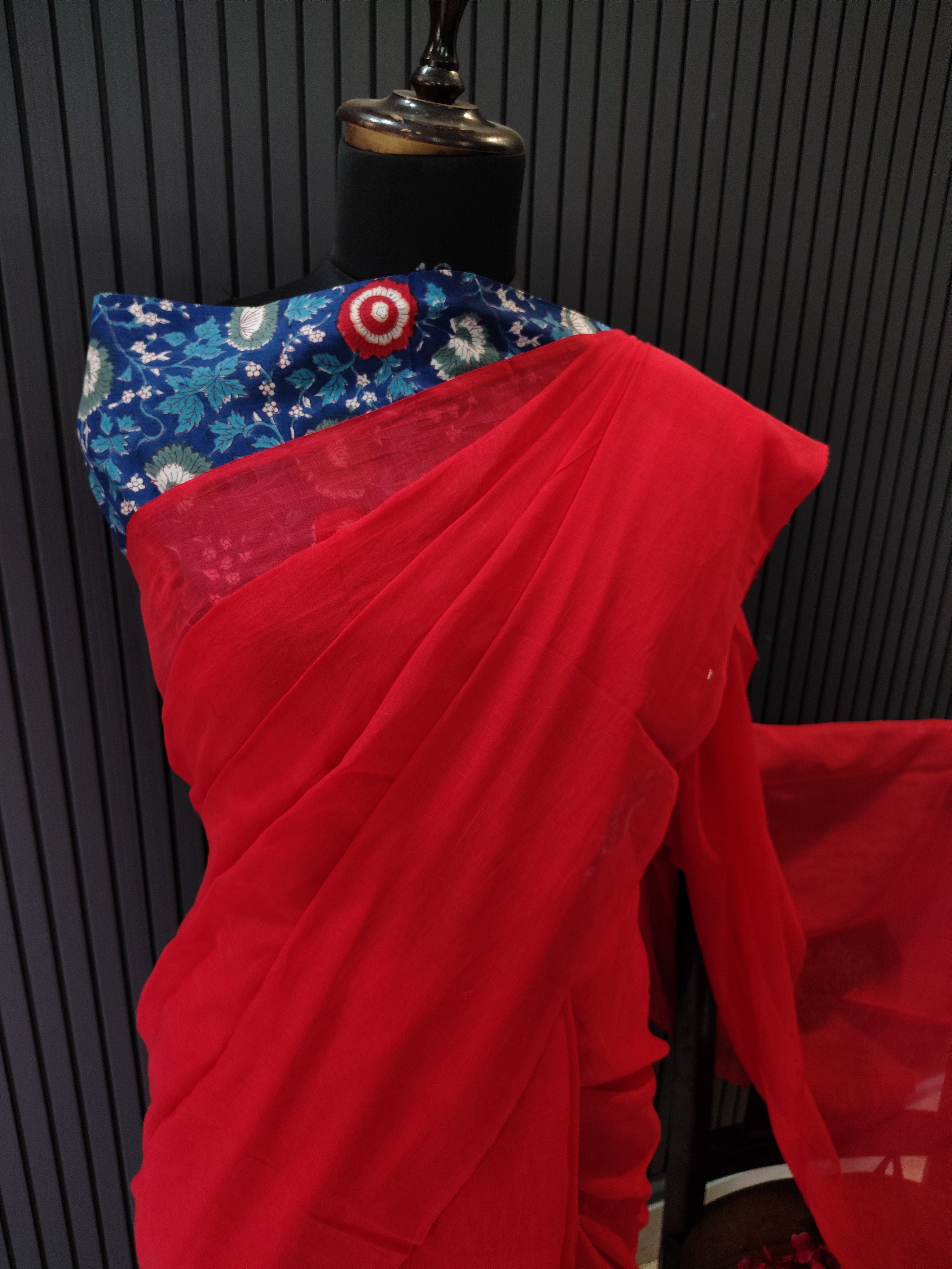 Red Plain Mulmul Saree